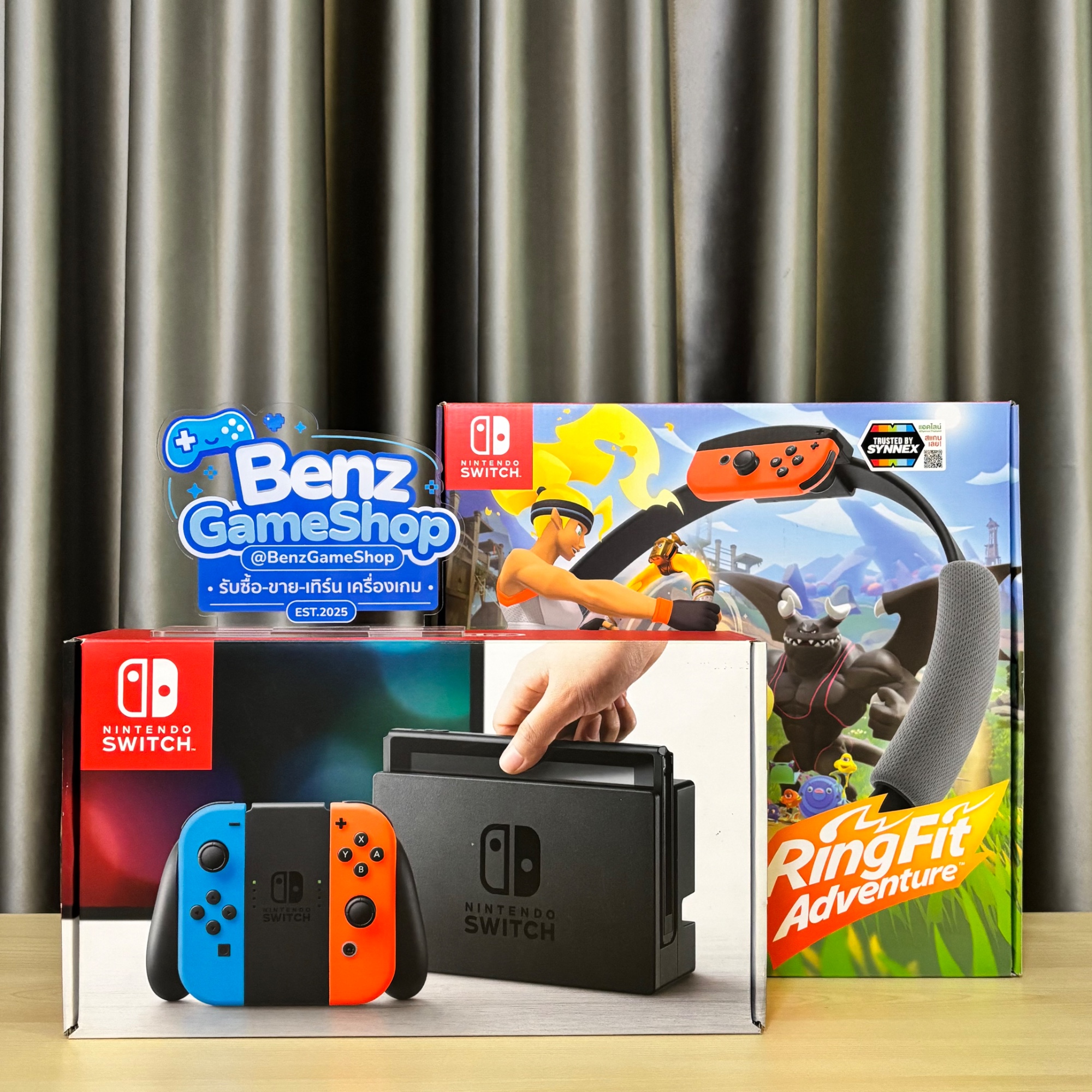 Nintendo V1 (Neon) + Ring Fit
