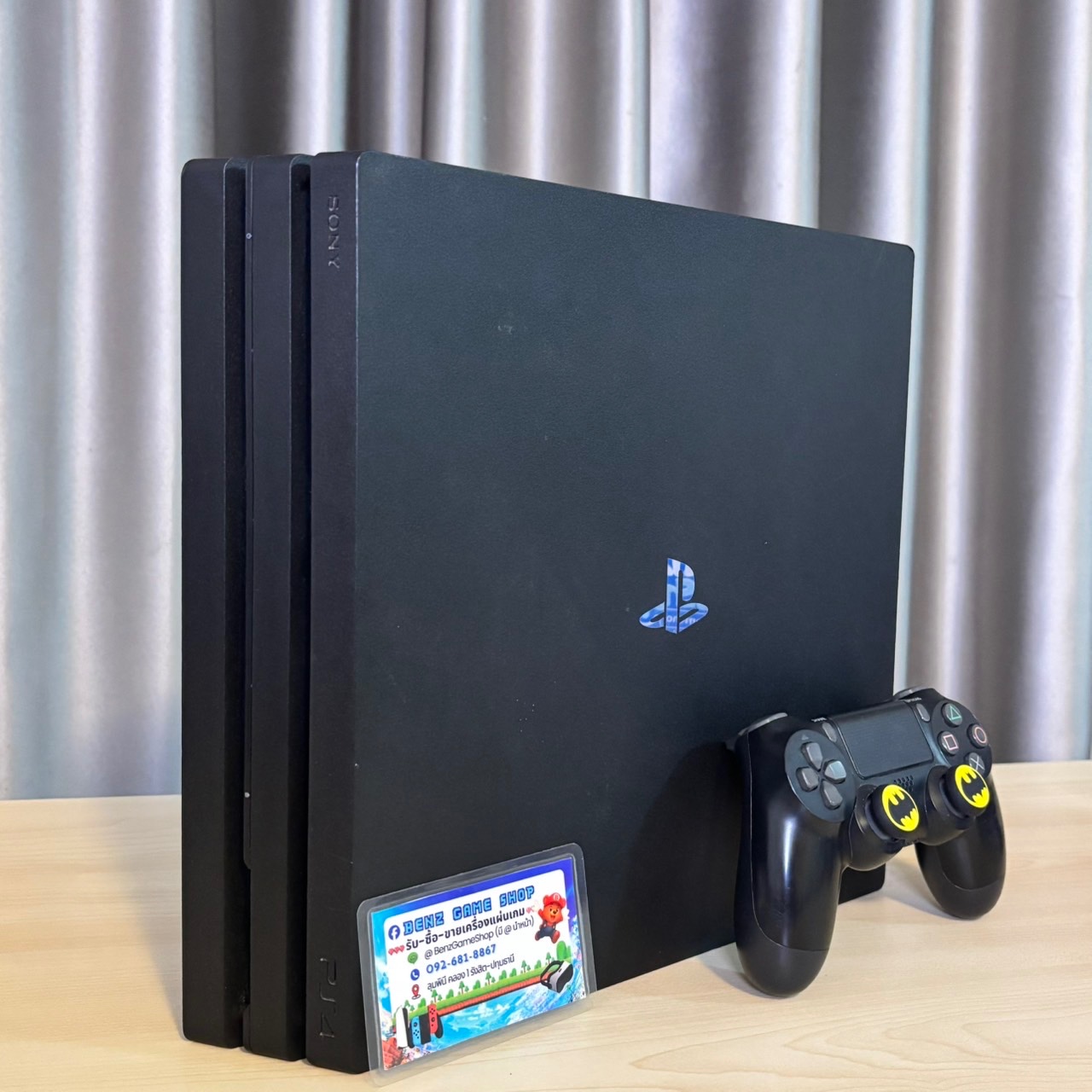 PlayStation 4 Pro เซ็ตพร้อมเล่น + 3 เกม (มือสอง)