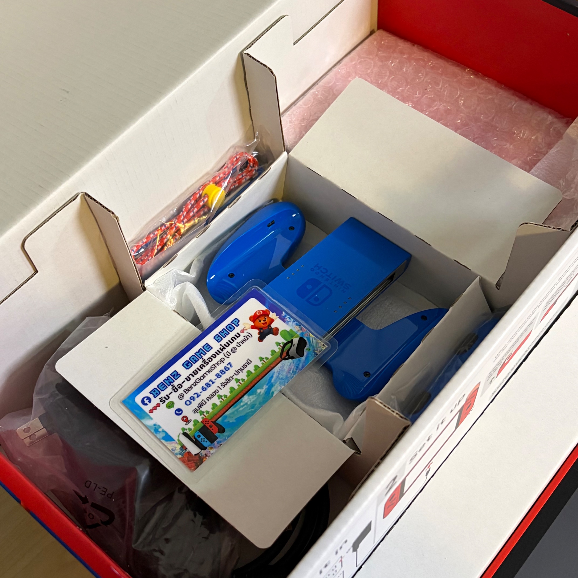 Nintendo Switch รุ่นพิเศษ Mario Red & Blue Edition (มือสอง)