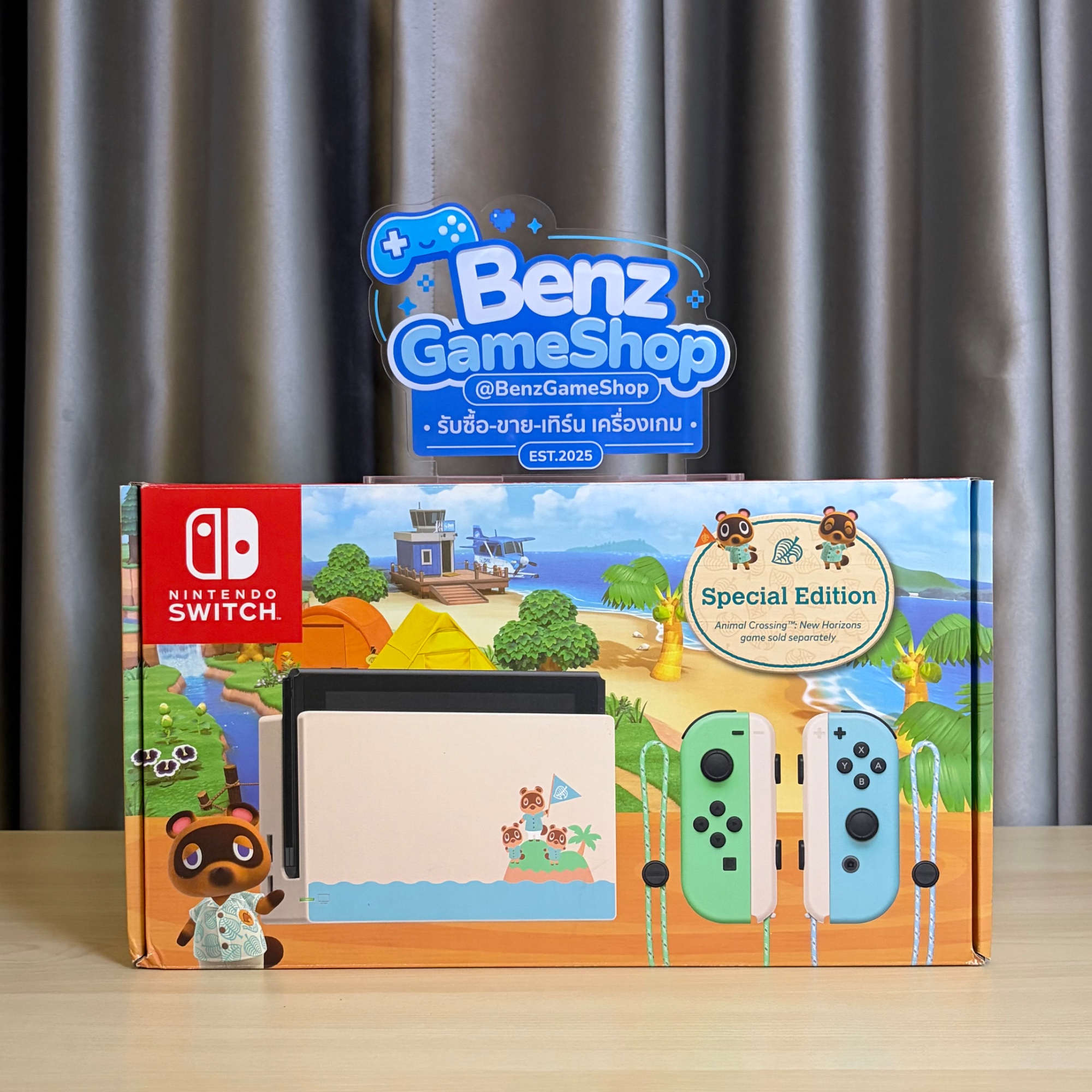 Nintendo Switch รุ่นพิเศษ Animal Crossing: New Horizons Special Edition (มือสอง)