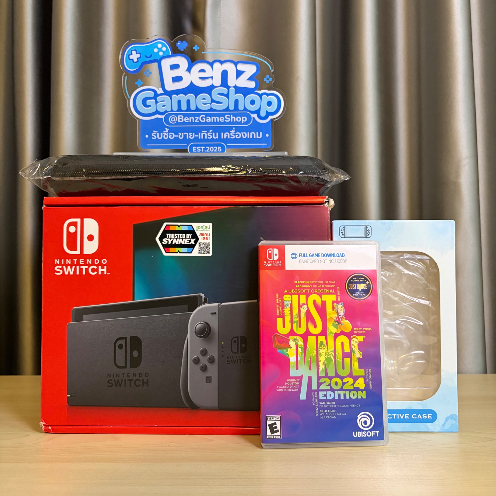 Nintendo Switch V2 จอยเทา + Just Dance 2024 Edition เซ็ตพร้อมเล่น (มือสอง)