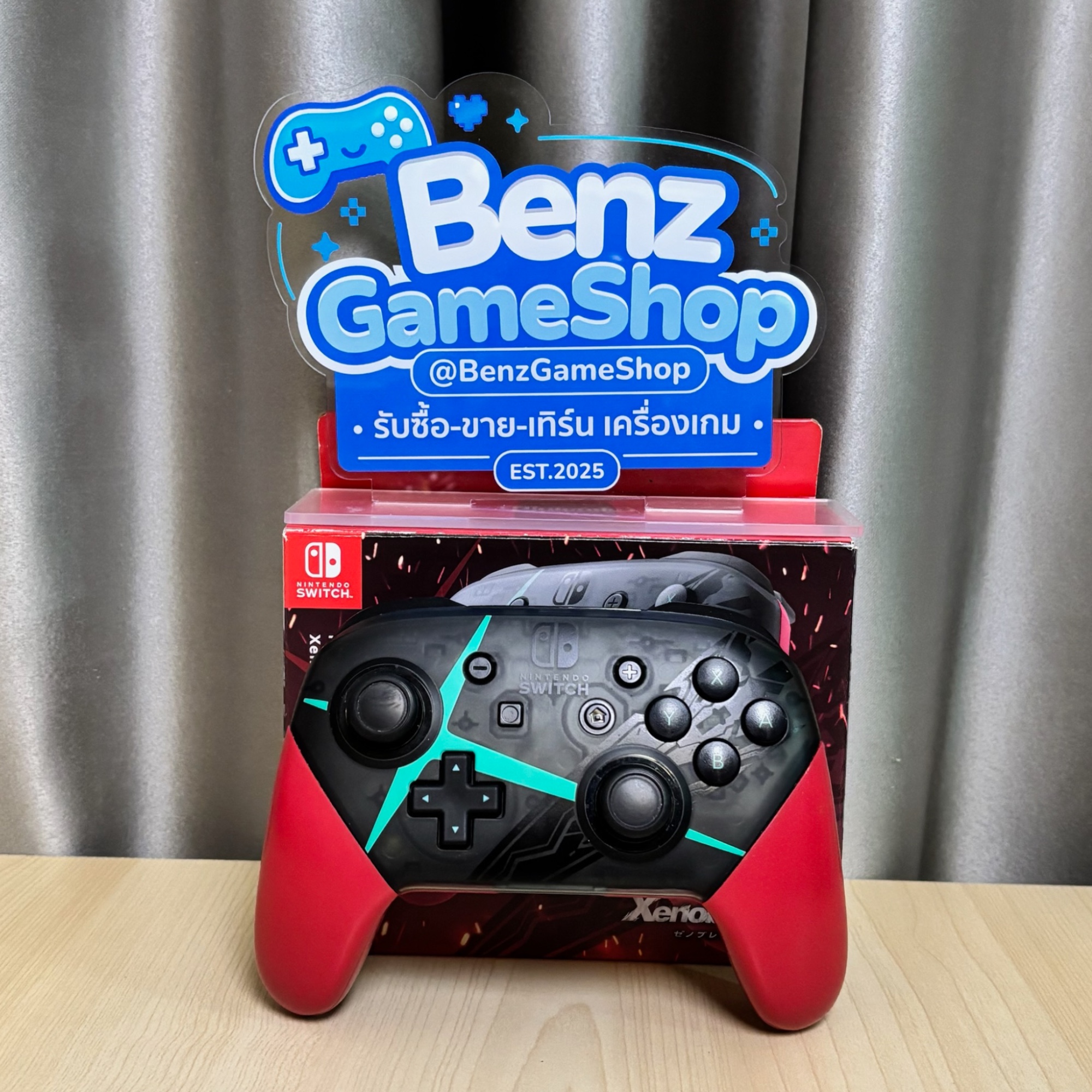 จอย Nintendo Switch Pro Controller รุ่นพิเศษ Xenoblade Chronicles 2 Edition