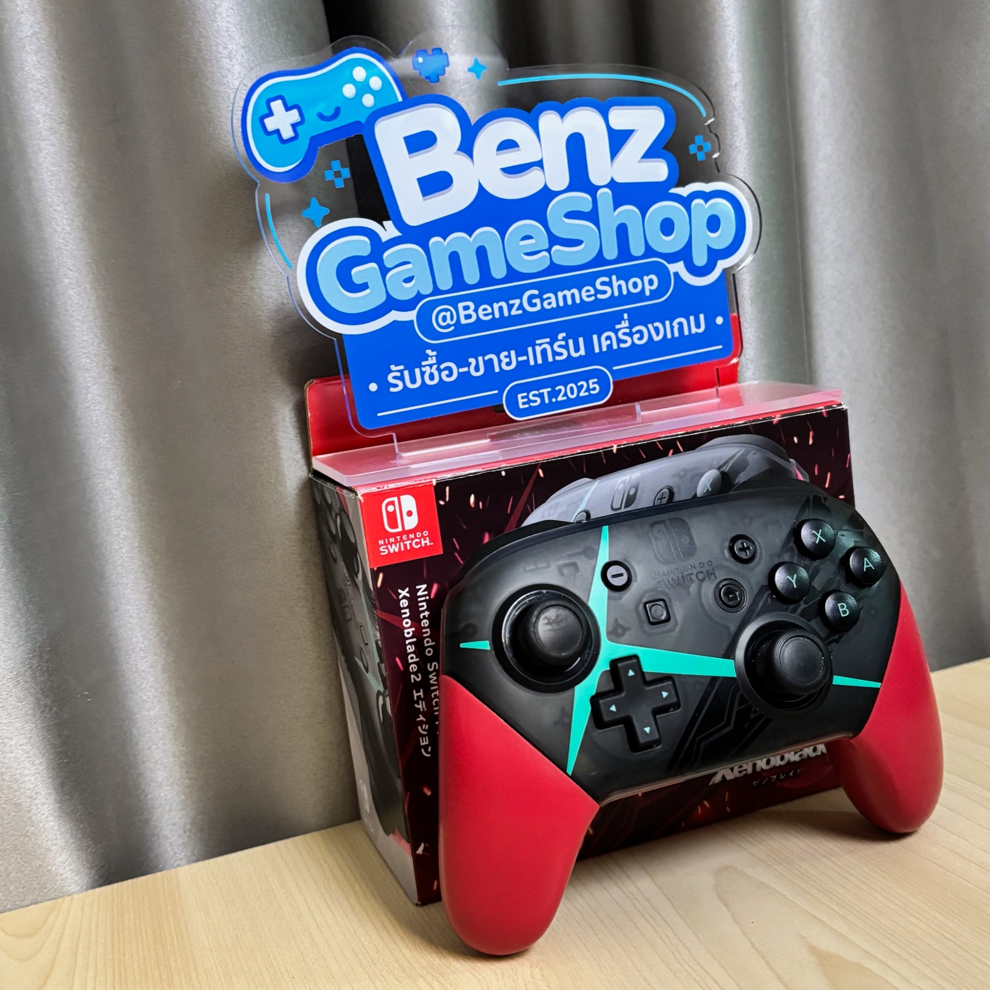 จอย Nintendo Switch Pro Controller รุ่นพิเศษ Xenoblade Chronicles 2 Edition